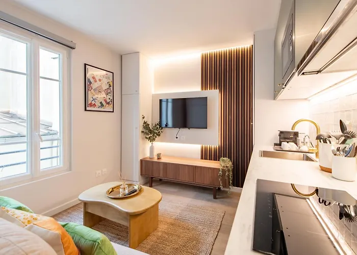 Stunning Tiny Studio - 5 Min To Eiffel Tower - Sleeps 2P